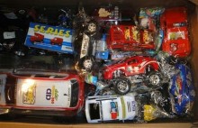 澄海称斤玩具一手货源价格 儿童玩具车批发4元一斤的商机